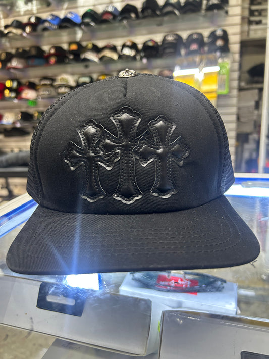 Gorra  Los Ángeles, tres cruces, Total Black