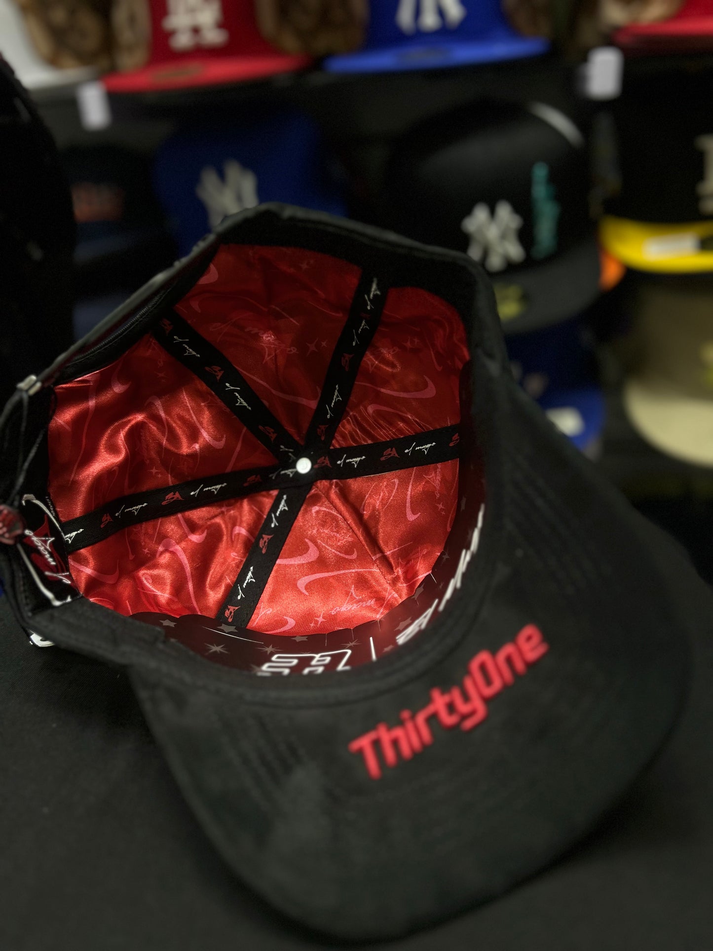 Gorra Mago rojo de 31 Hats