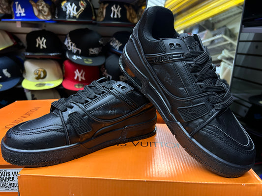 TENIS NACIONAL TIPO LOUIS VUITTON NEGRO BRILLANTE