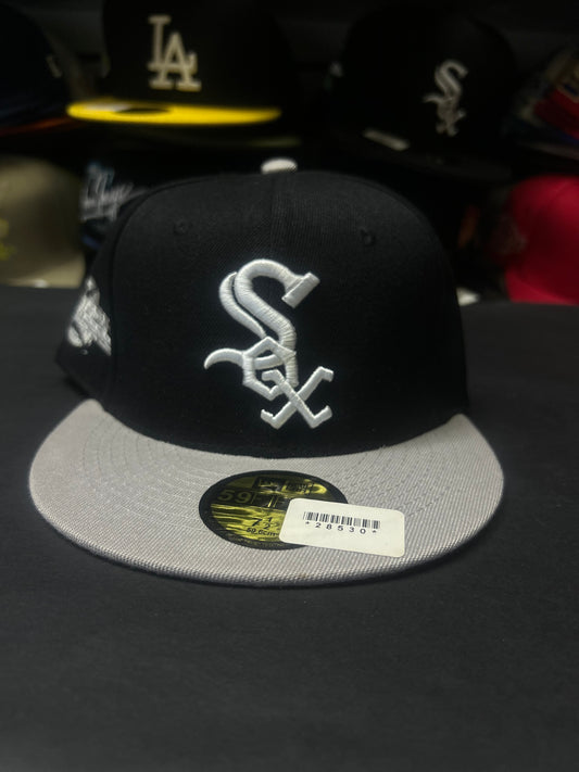 GORRA 59FIFTY MODELO SOX NGR/GRIS