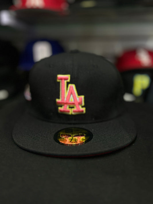 🧢 Gorra estilo fitted – LA edición Sunset