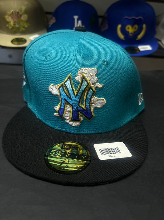 GORRRA 59FIFTY MODELO NEW YORK NUBES