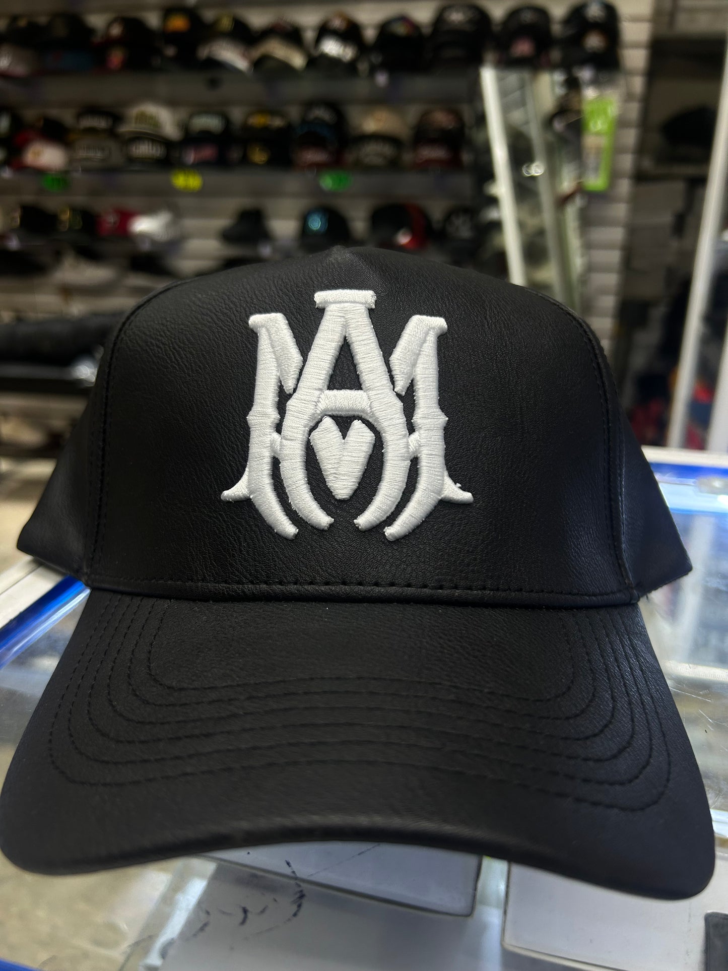 Gorra amiri cuero