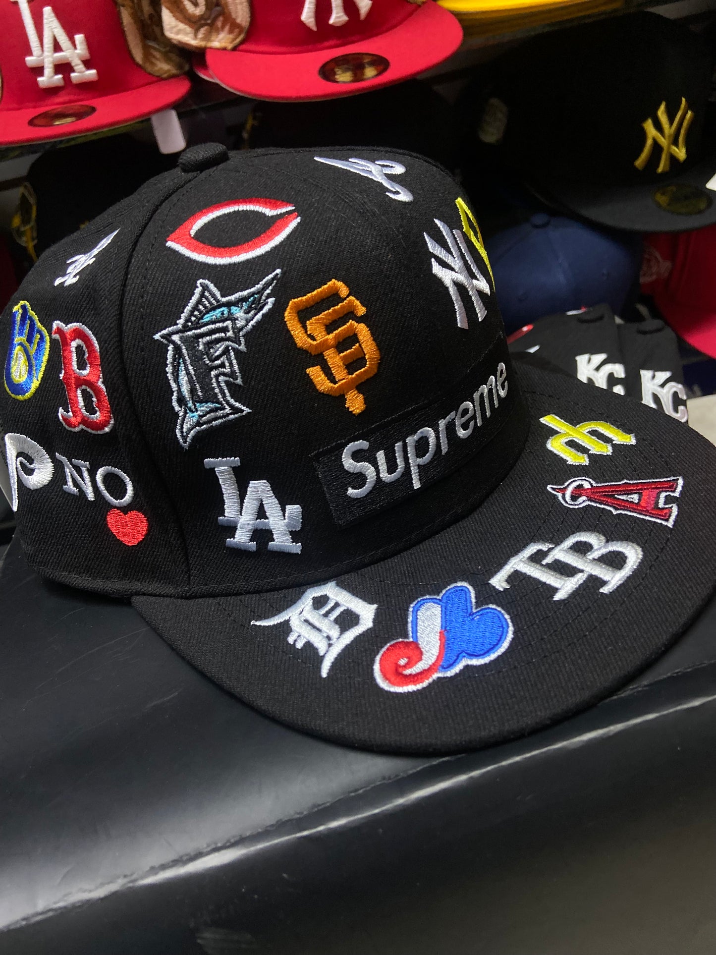 Gorra ALL OVER MLB Supreme