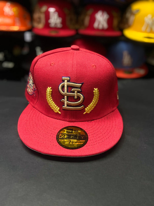 Gorra 59FIFTY – St. Louis Cardinals Roja con Detalles Dorados