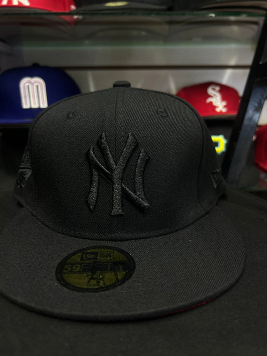 🧢 Gorra 59FIFTY full black tono sobre tono