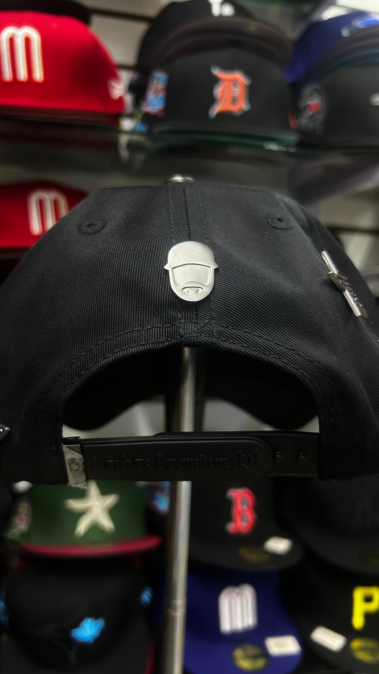 Dark Nebula barbas hats