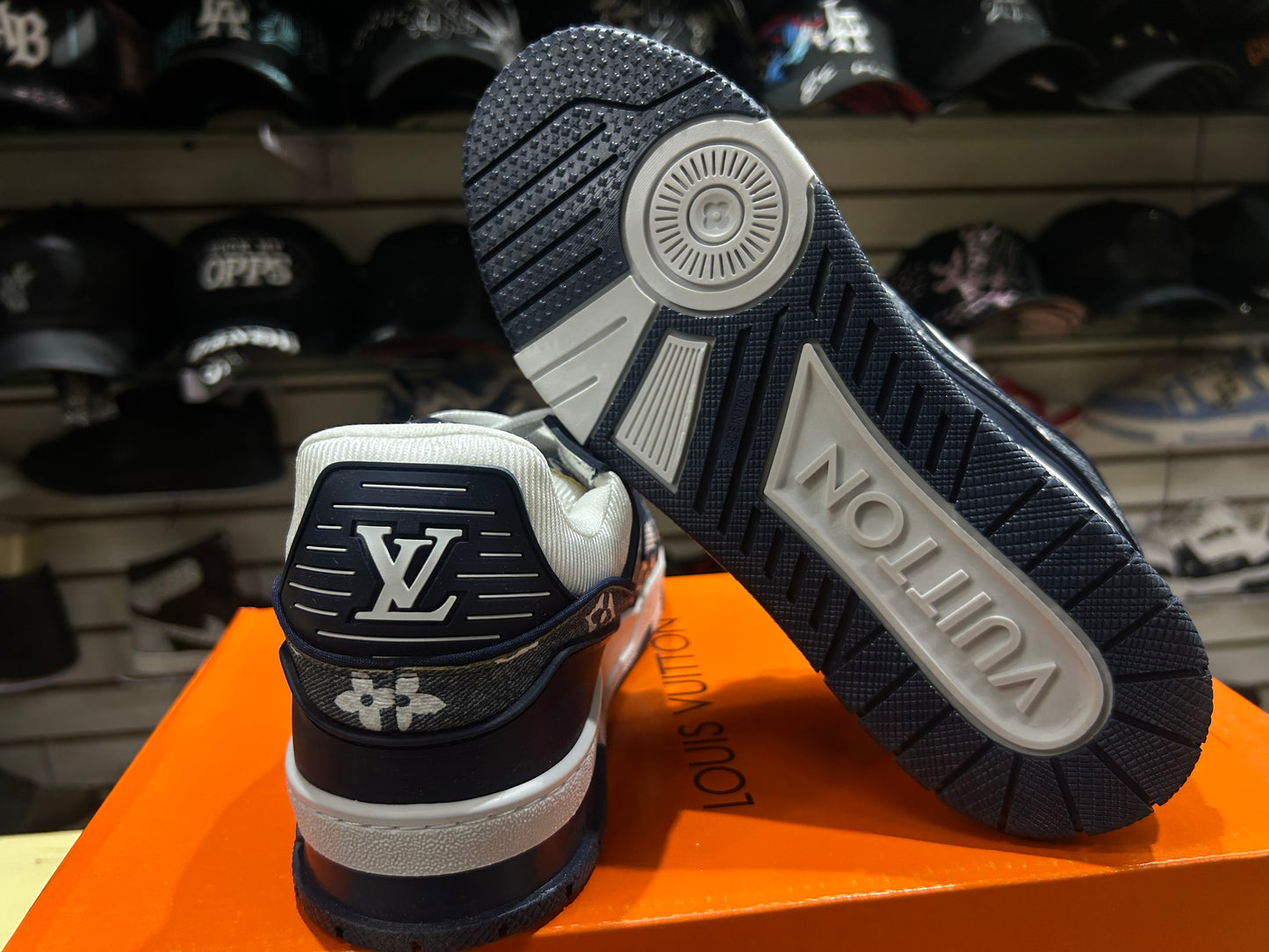 TENIS NACIONAL TIPO LOUIS VUITTON BLANCO DEMIN (AZUL) NAVY