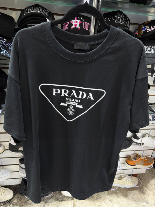 PLAYERA PRADA MILANO
