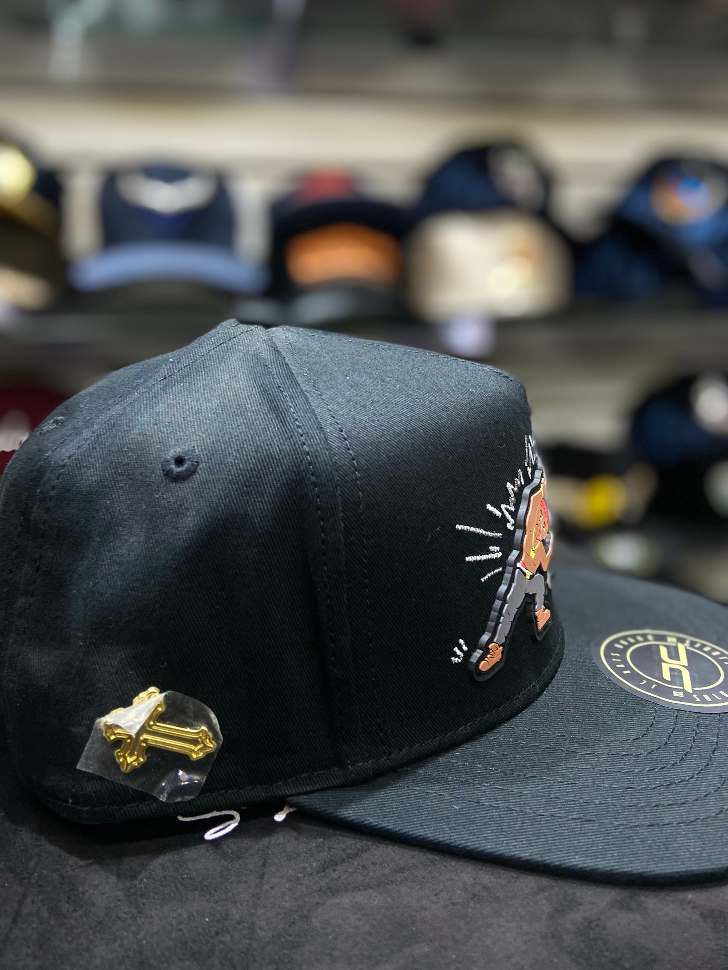 Gorra JC Hats “Corridos Life Black” – La Unión del Gangsta Rap y lo Bélico 🔥🎶