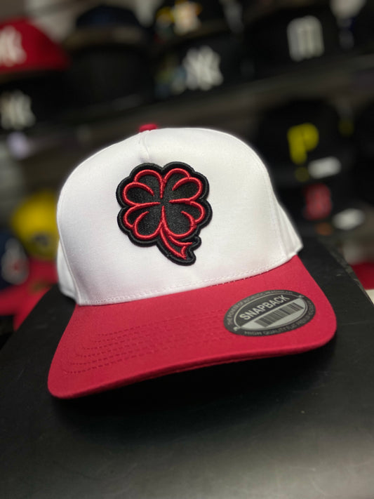 Gorra Snapback Trébol Rojo – Bélico el Asunto