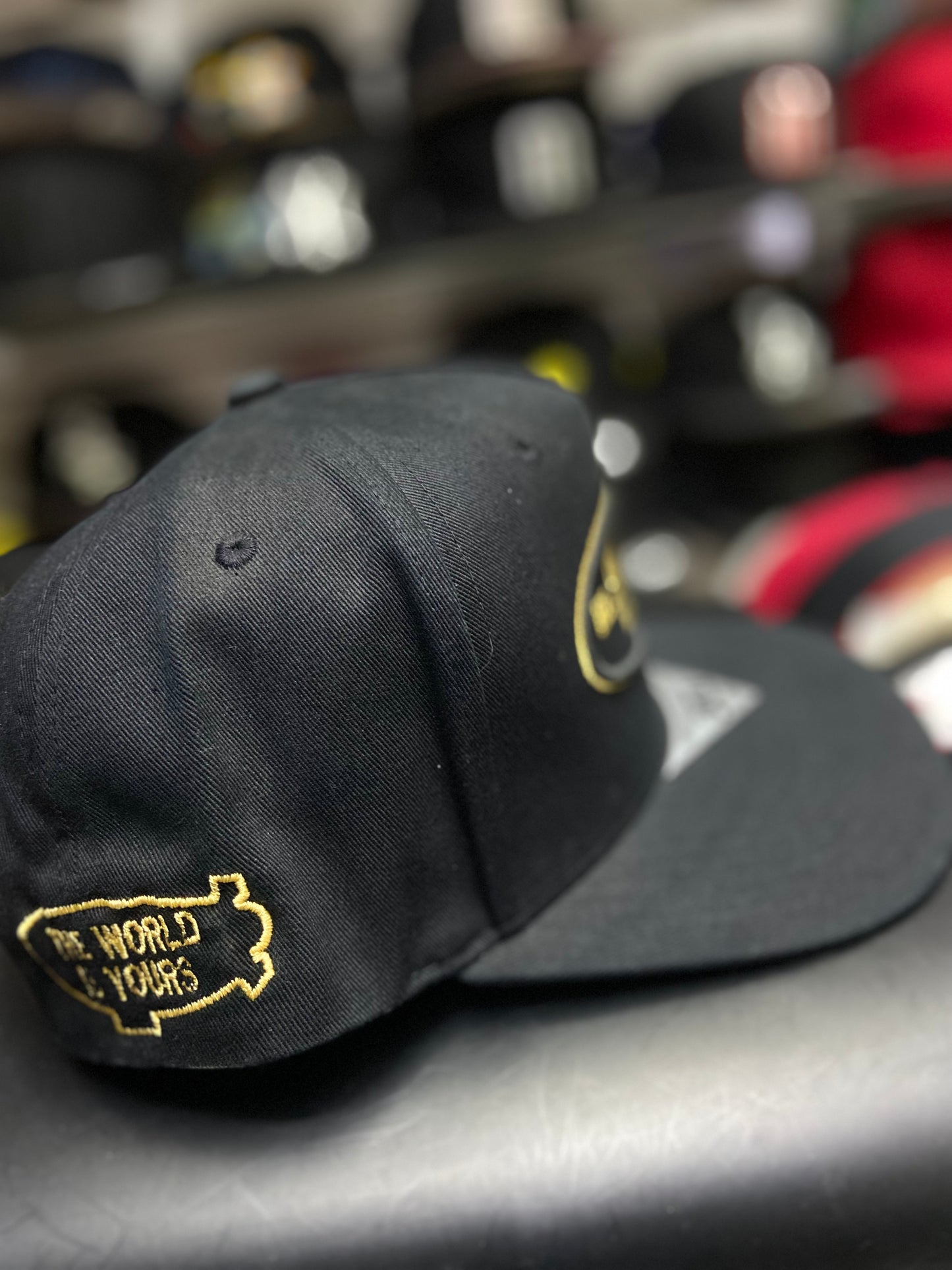 🧢 Gorra Kamel “El Mundo es Tuyo” – Estilo Legendario 🔥