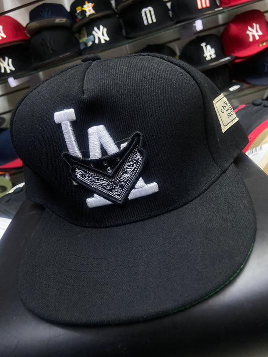 Gorra Cayler &amp; Sons Modelo LA - Disponible en Bélico el Asunto